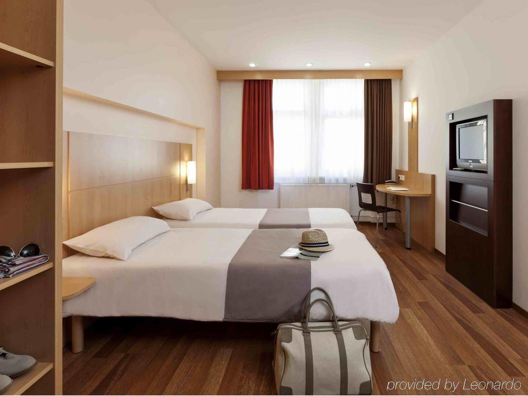 ibis Berlin City Süd Exterior foto