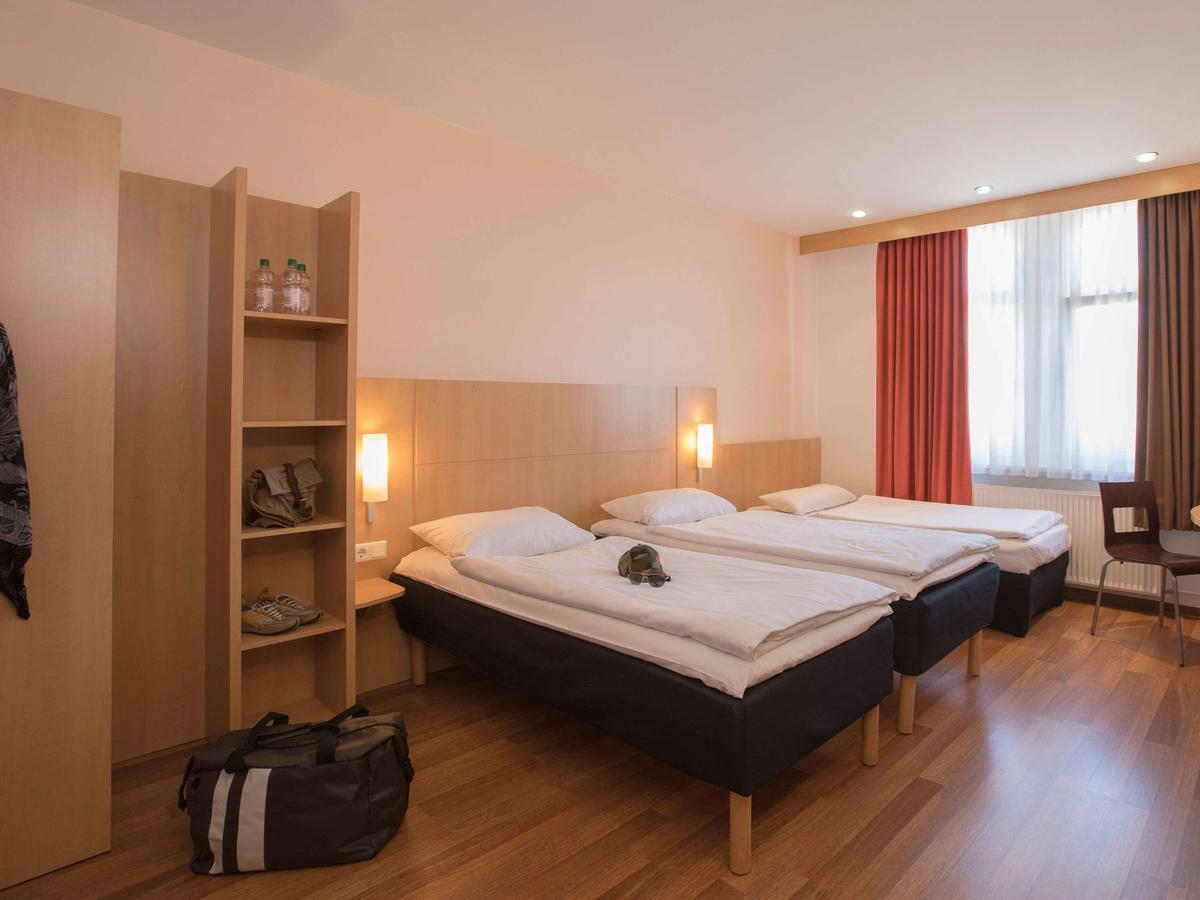 ibis Berlin City Süd Exterior foto
